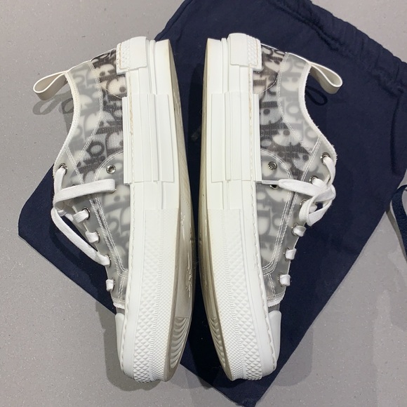 Dior B23 Low Top Sneakers - Picture 3 of 14